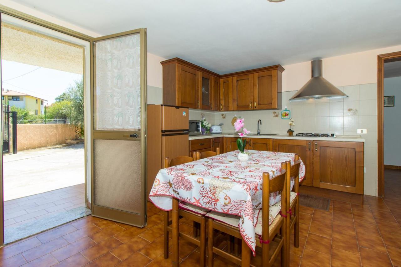 Appartamenti In Villa Con Ampio Giardino Esterno Posada  Dış mekan fotoğraf